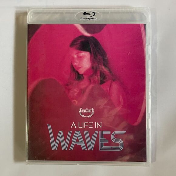 Suzanne Ciani – A Life In Waves – Blu-ray/DVD, Documentary plus Bonus Material - Picture 1 of 2